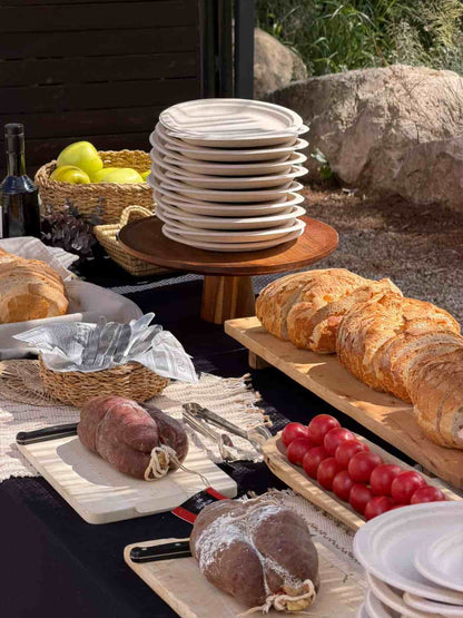 Brunch among vineyards and fossils